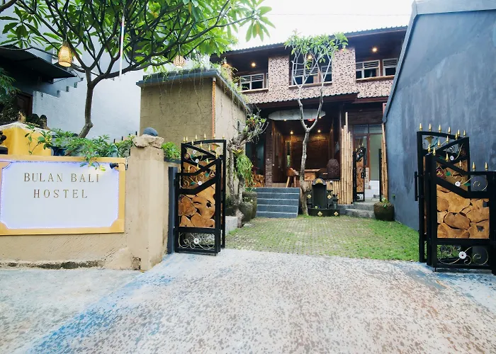 Bulan Bali Ubud (Bali)